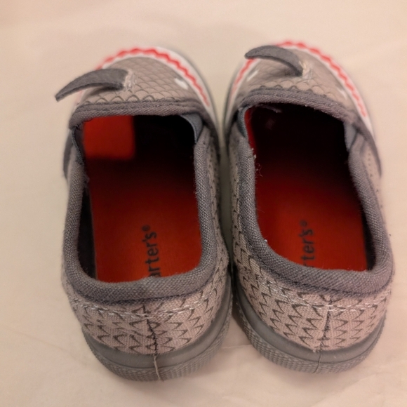 Carter's Toddler Boy Gray Shark Slip-On Sneakers in Size 7 - Picture 7 of 9